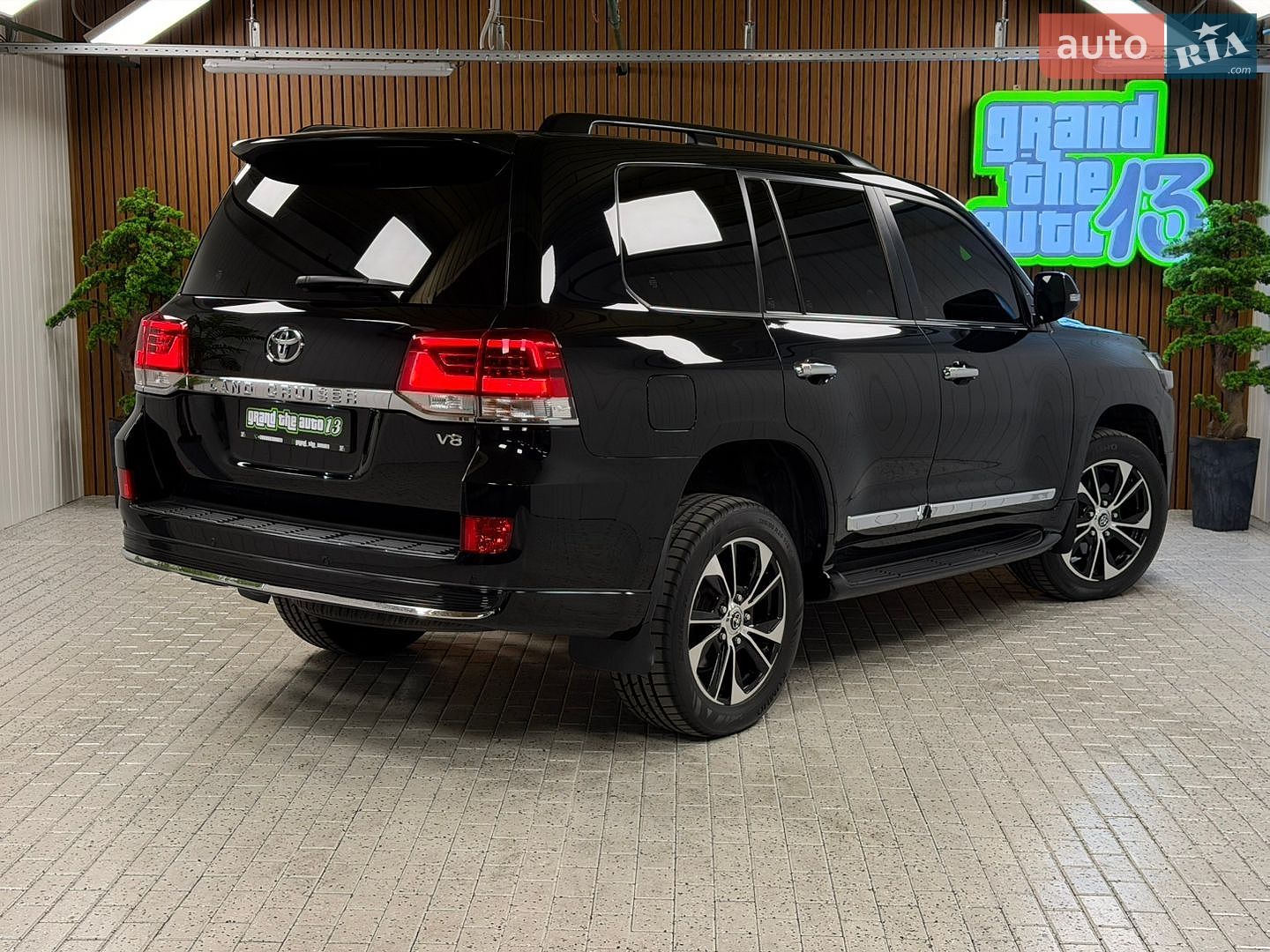 Toyota Land Cruiser 2020 VIN JTMCV05J504317250 фото оголошення 48 з 57