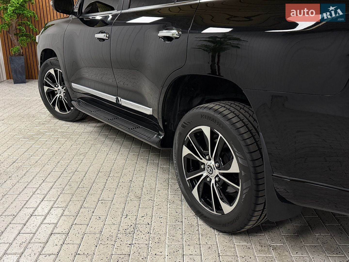 Toyota Land Cruiser 2020 VIN JTMCV05J504317250 фото оголошення 55 з 57