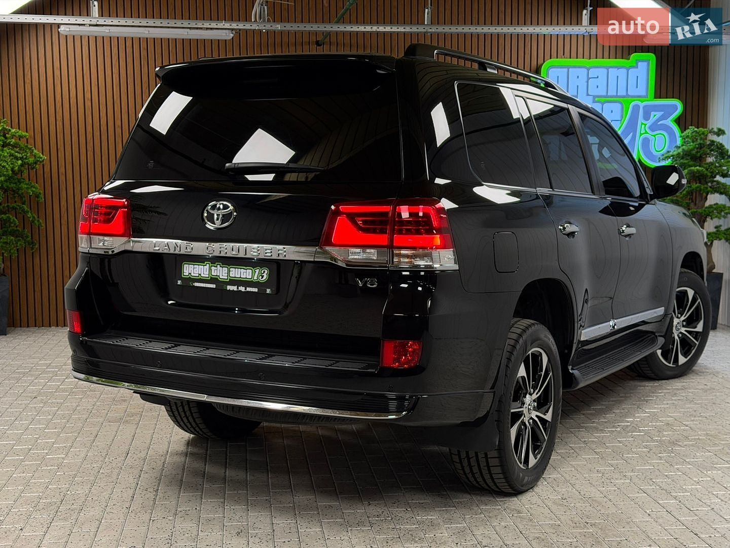 Toyota Land Cruiser 2020 VIN JTMCV05J504317250 фото оголошення 50 з 57