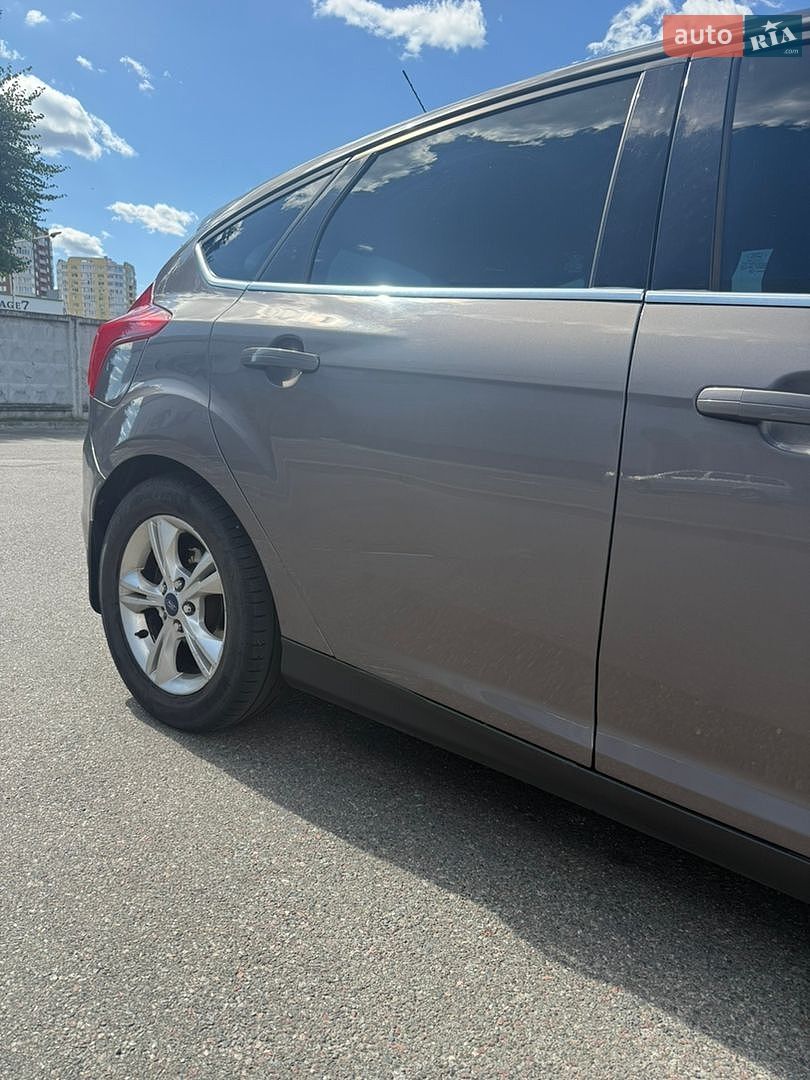 Ford Focus 2013 VIN WF0KXXGCBKDR81391 фото оголошення 2 з 21
