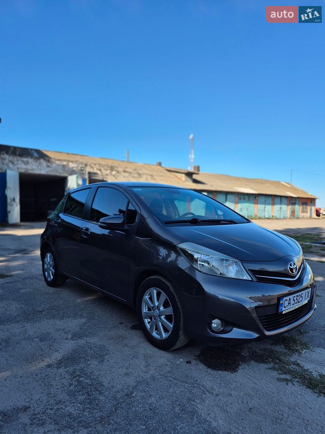Toyota Yaris 2013 VIN VNKKJ0D350A147829 фото оголошення 2 з 18