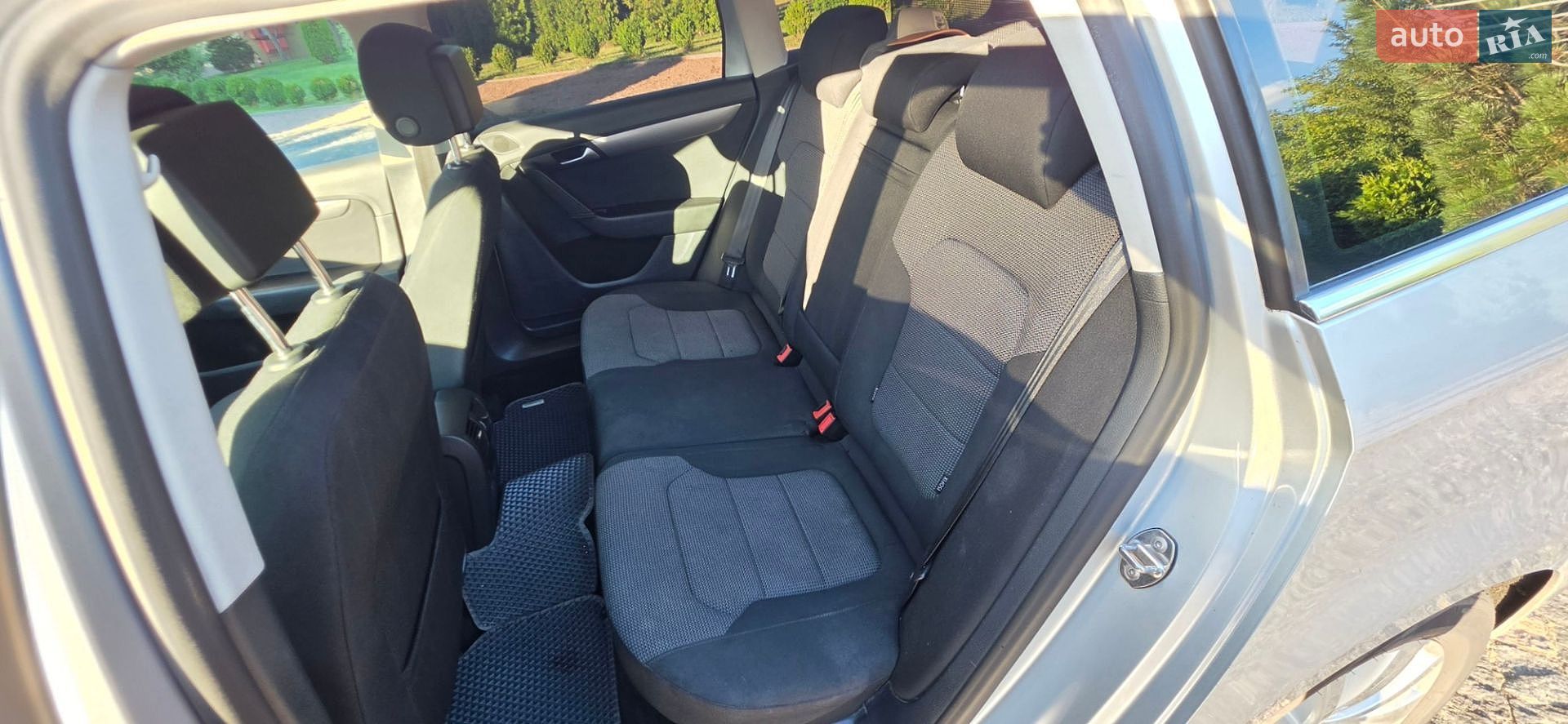 Volkswagen Passat 2013 VIN WVWZZZ3CZEE075463 фото оголошення 8 з 11