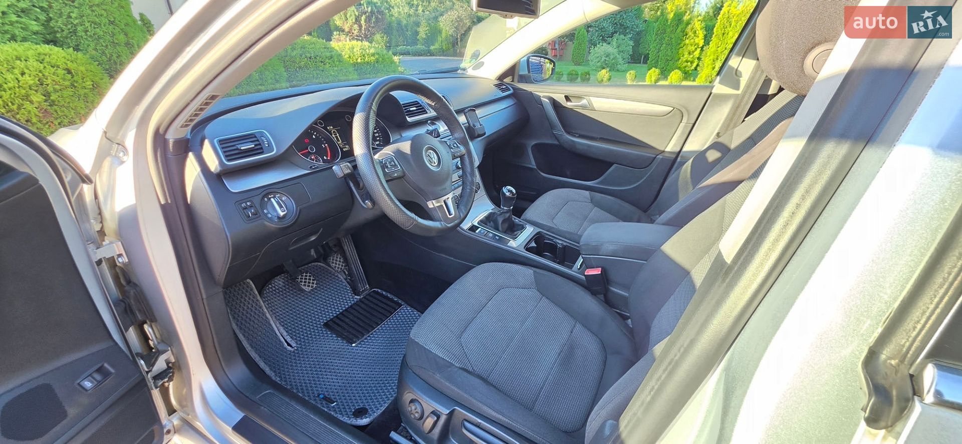 Volkswagen Passat 2013 VIN WVWZZZ3CZEE075463 фото оголошення 9 з 11