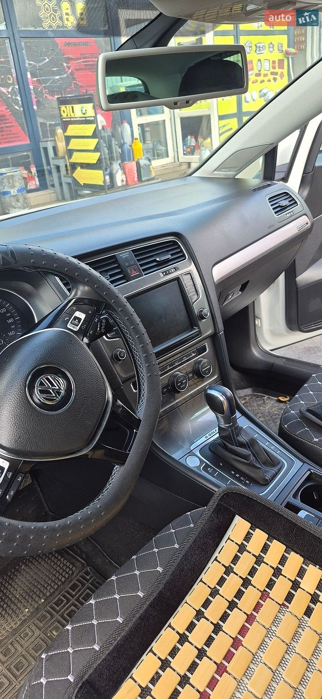 Volkswagen e-Golf 2016 VIN WVWZZZAUZGW913051 фото оголошення 7 з 21