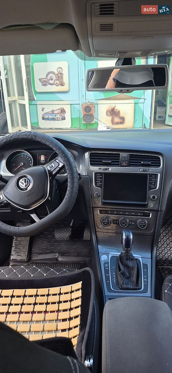 Volkswagen e-Golf 2016 VIN WVWZZZAUZGW913051 фото оголошення 10 з 21