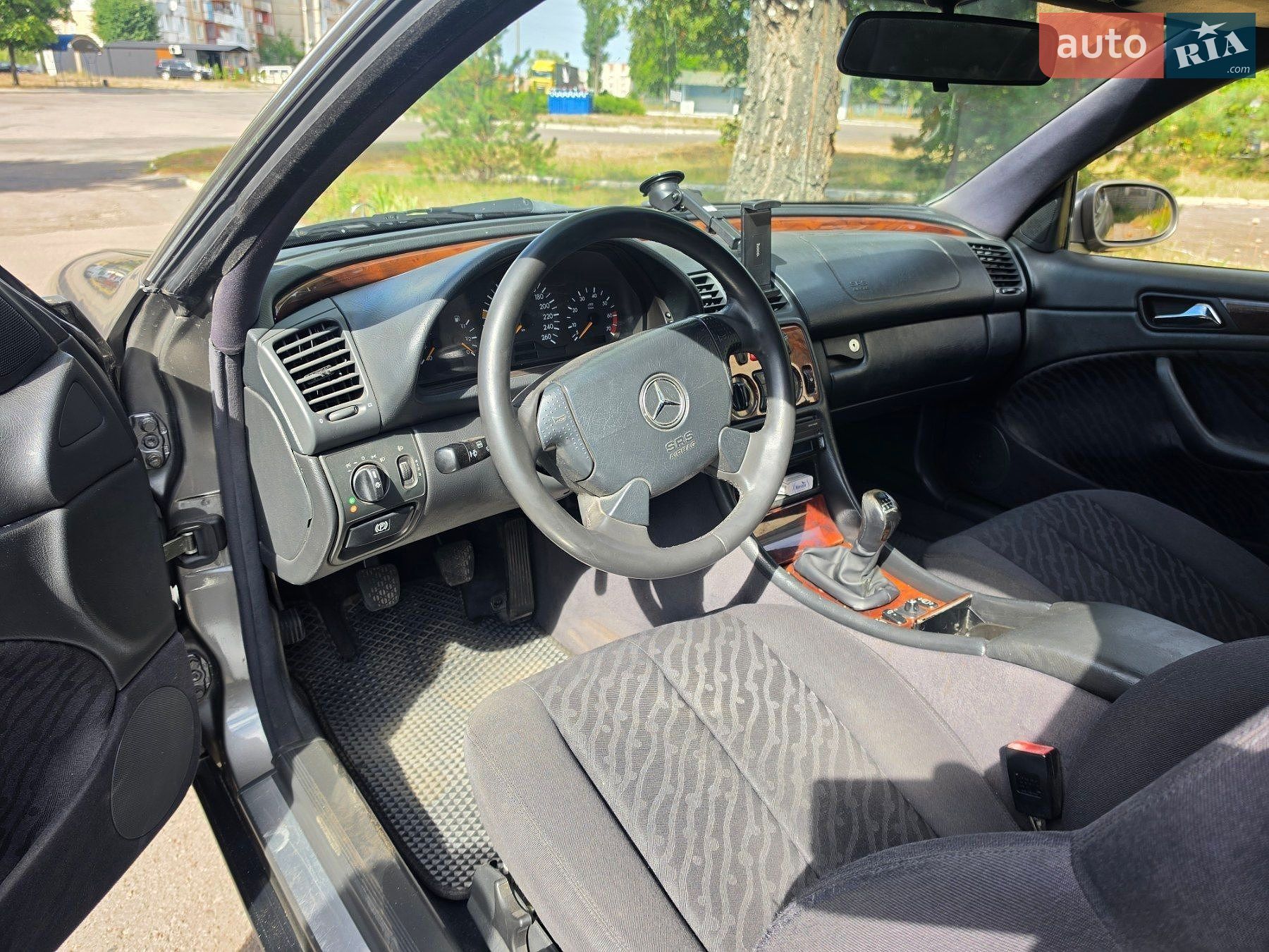 Mercedes-Benz CLK-Class 1998 VIN WDB2083471F076441 фото оголошення 4 з 8