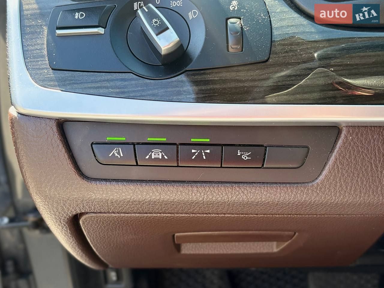 BMW 5 Series 2015 VIN WBA5A7C56FD628310 фото оголошення 10 з 15