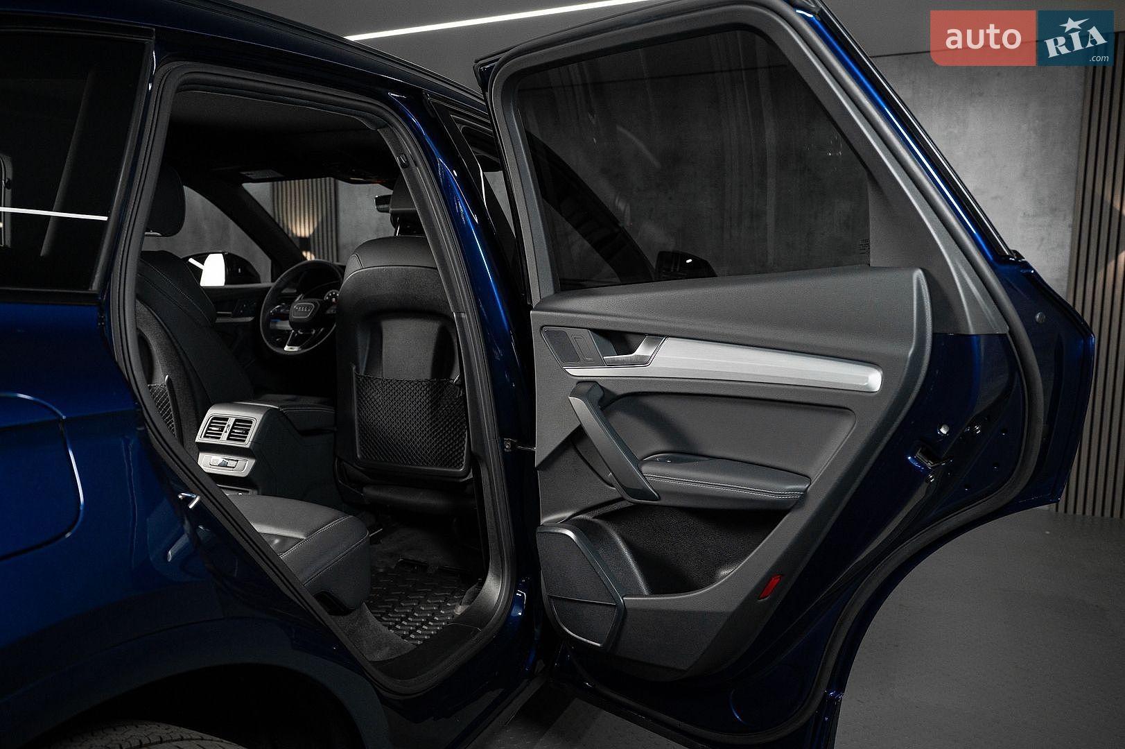 AUDI Q5 2024 VIN WA1EAAFY9S2022621 фото оголошення 30 з 31