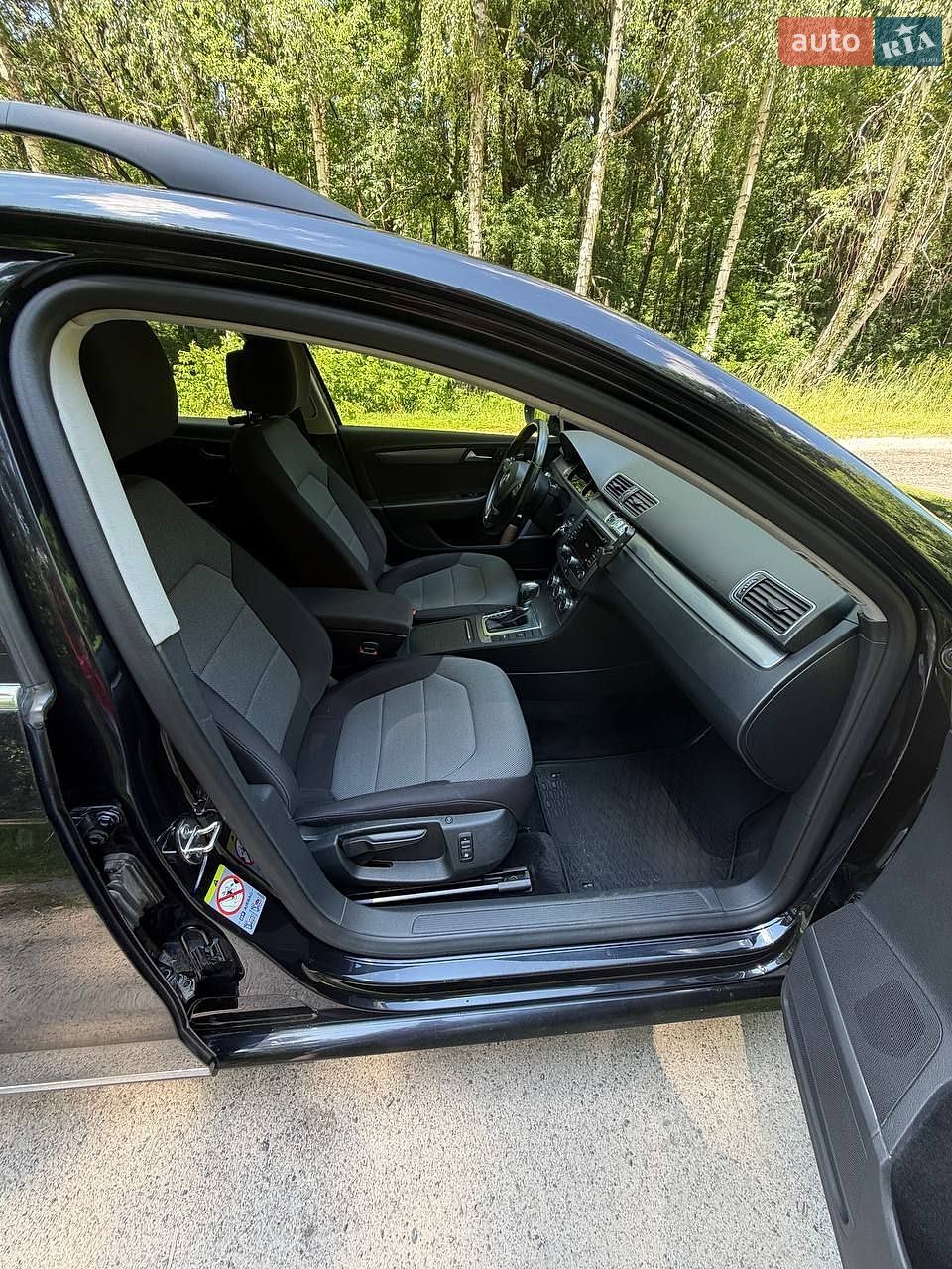 Volkswagen Passat 2013 VIN WVWZZZ3CZEE023869 фото оголошення 10 з 16