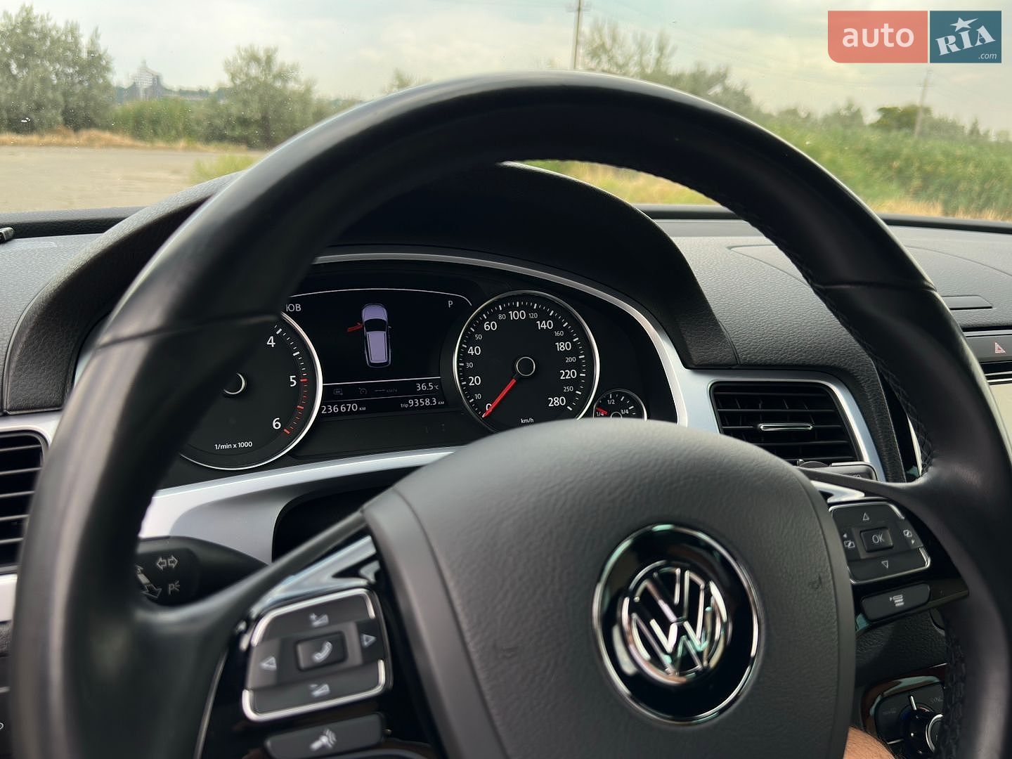 Volkswagen Touareg 2012 VIN WVGZZZ7PZDD010181 фото оголошення 34 з 40