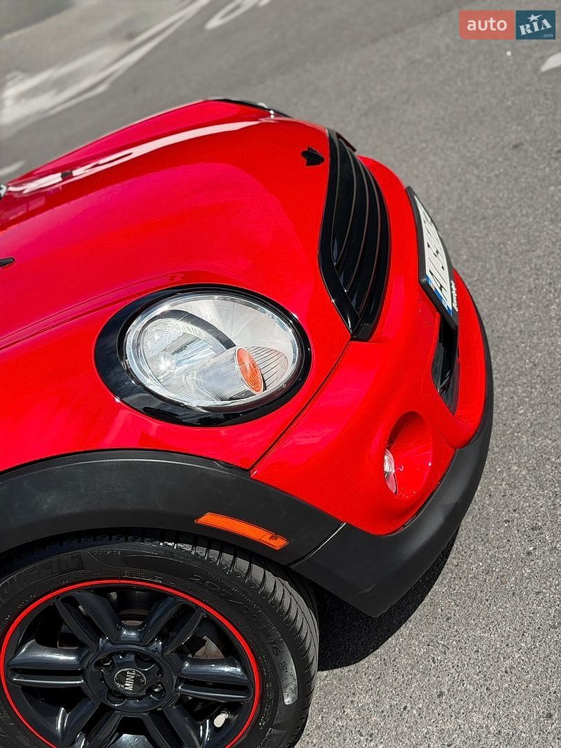 Mini Cooper 2013 VIN WMWZN3C54DT569002 фото оголошення 5 з 14