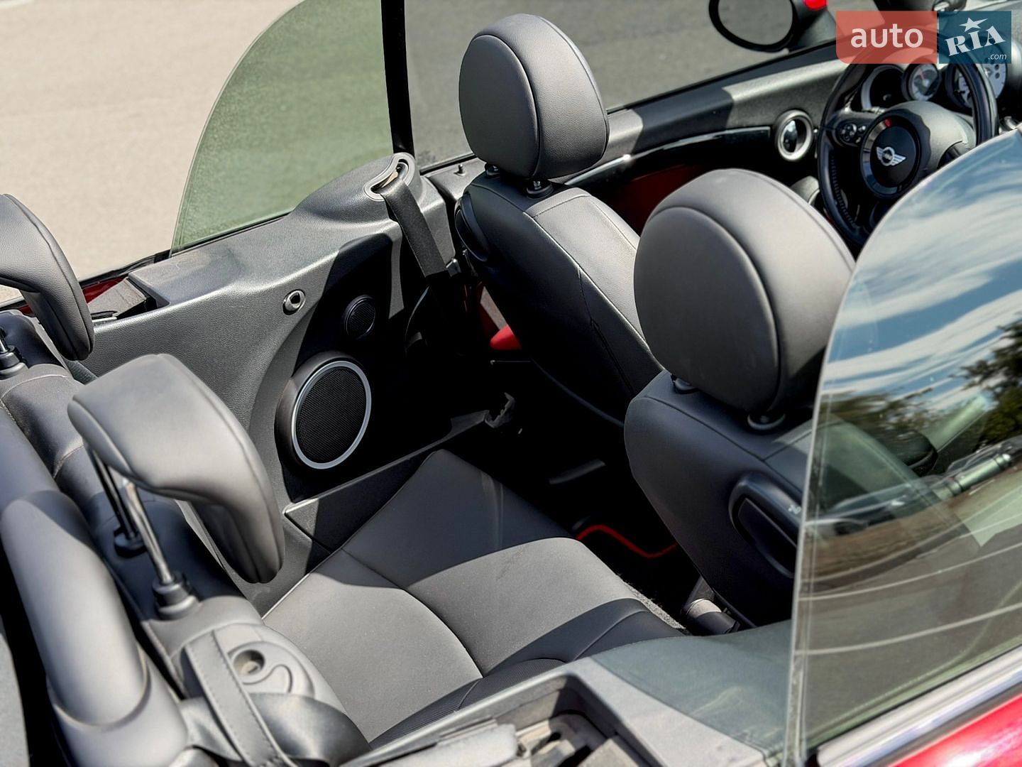 Mini Cooper 2013 VIN WMWZN3C54DT569002 фото оголошення 9 з 14