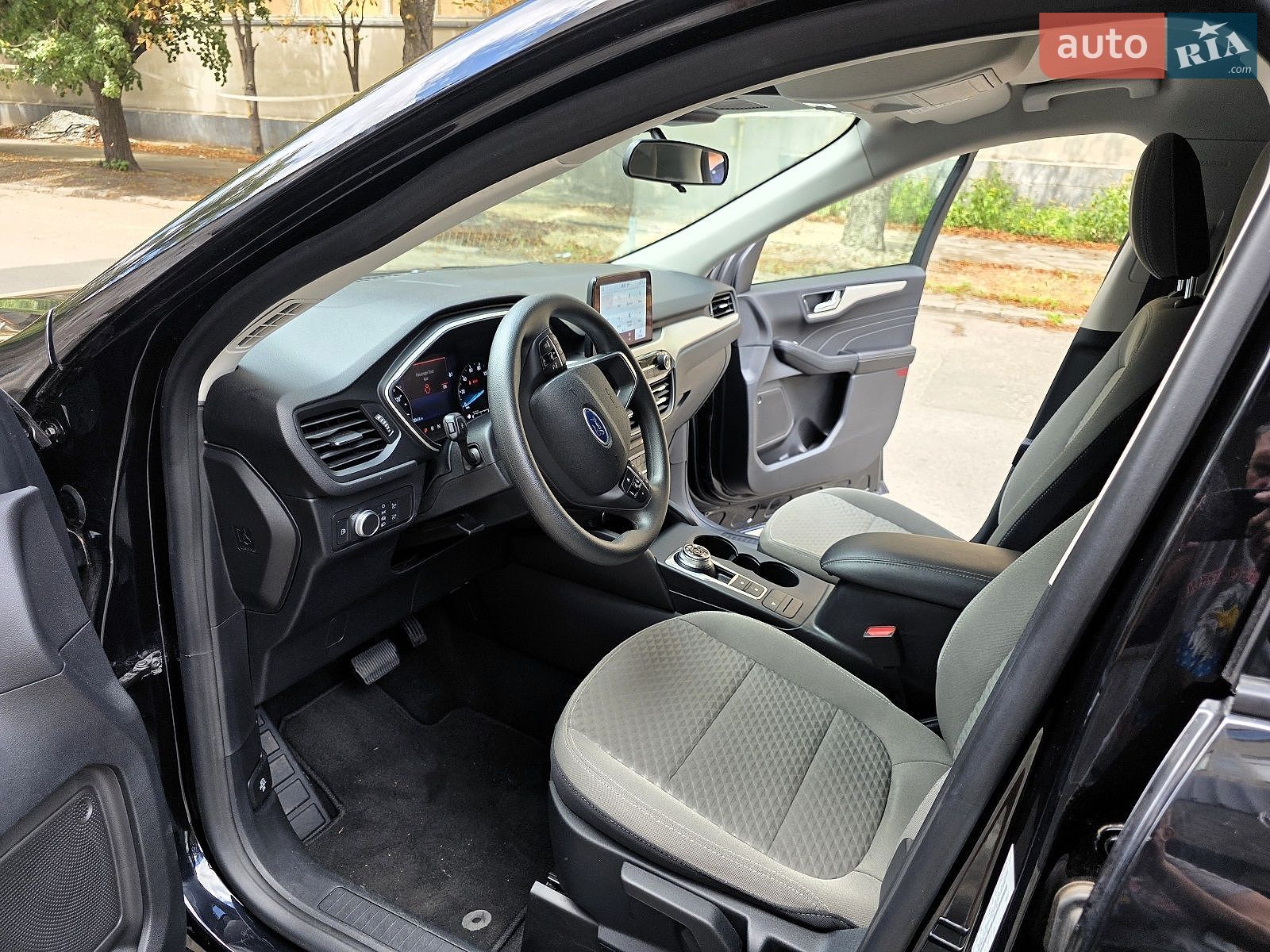 Ford Escape 2021 VIN 1FMCU0BZ2MUB21149 фото оголошення 10 з 21