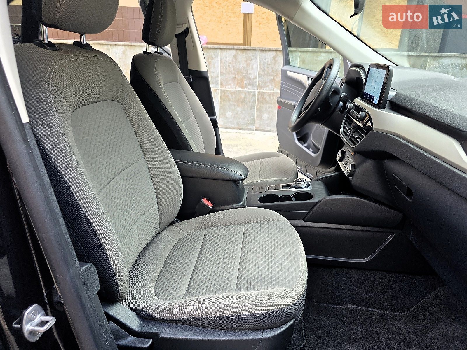 Ford Escape 2021 VIN 1FMCU0BZ2MUB21149 фото оголошення 11 з 21