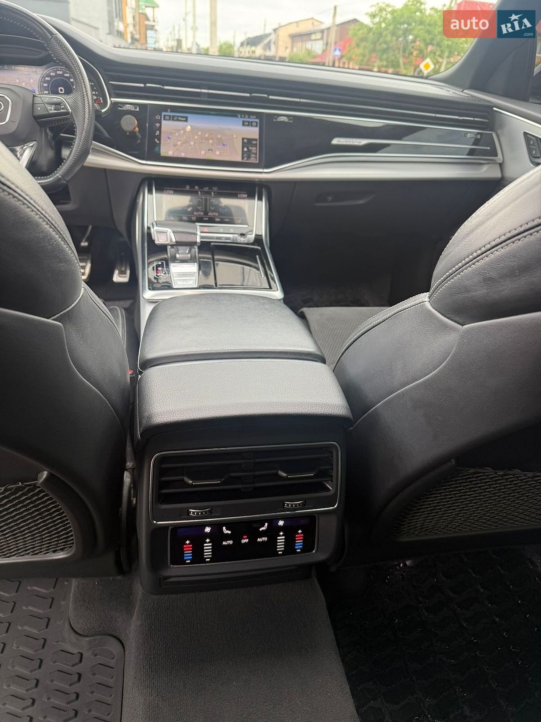Audi Q8 2020 VIN WAUZZZF11LD020687 фото оголошення 20 з 29