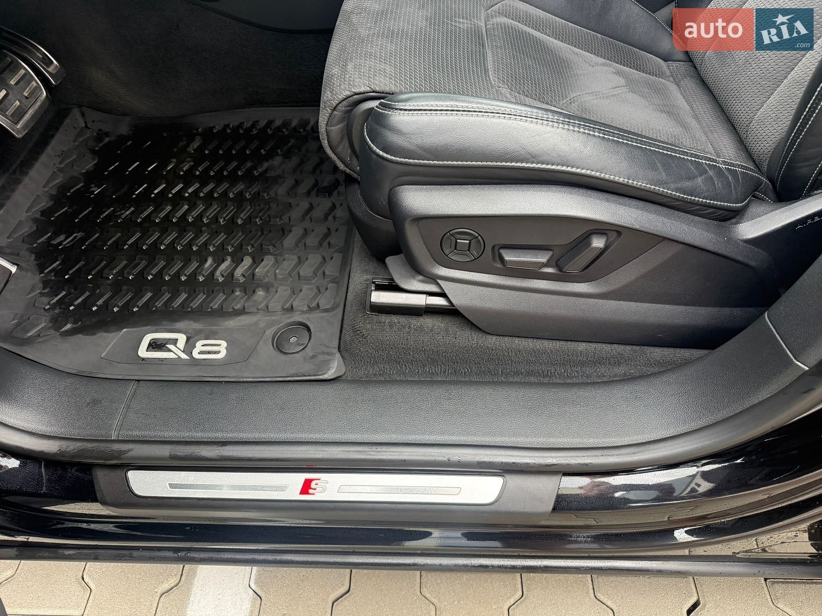 Audi Q8 2020 VIN WAUZZZF11LD020687 фото оголошення 24 з 29