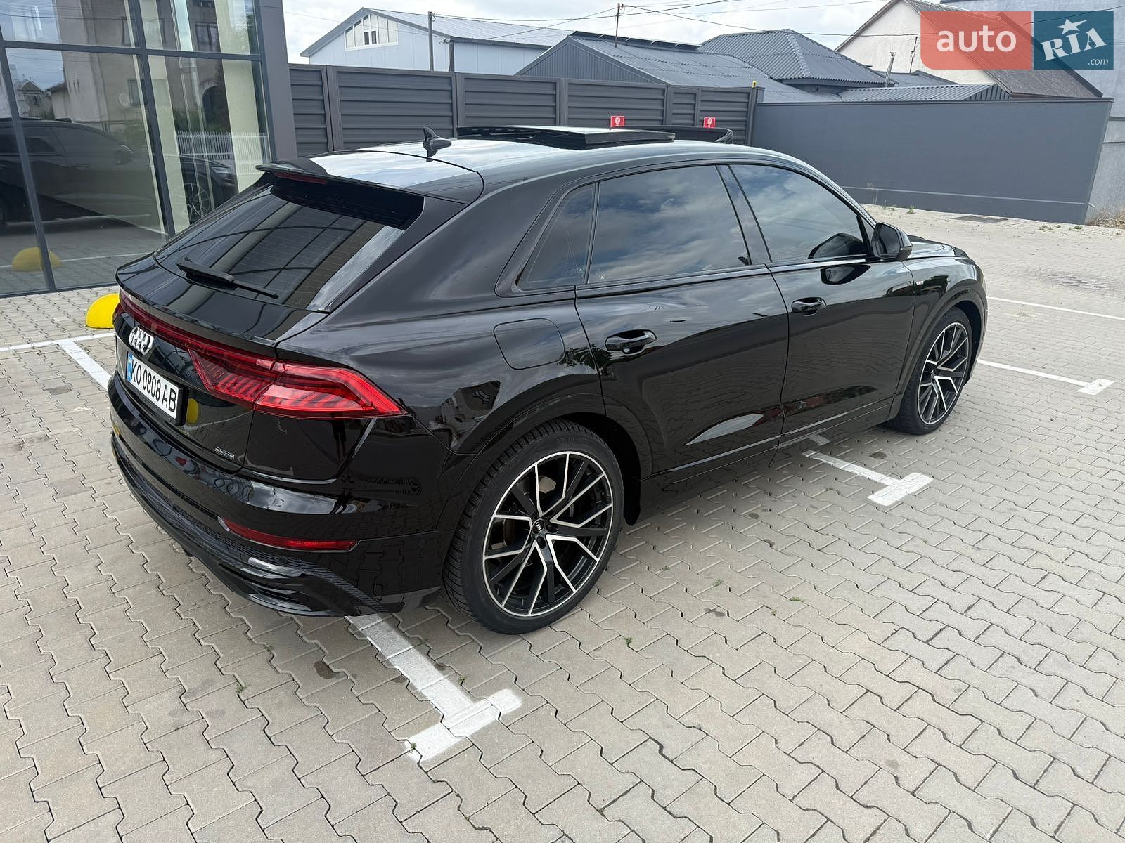 Audi Q8 2020 VIN WAUZZZF11LD020687 фото оголошення 10 з 29