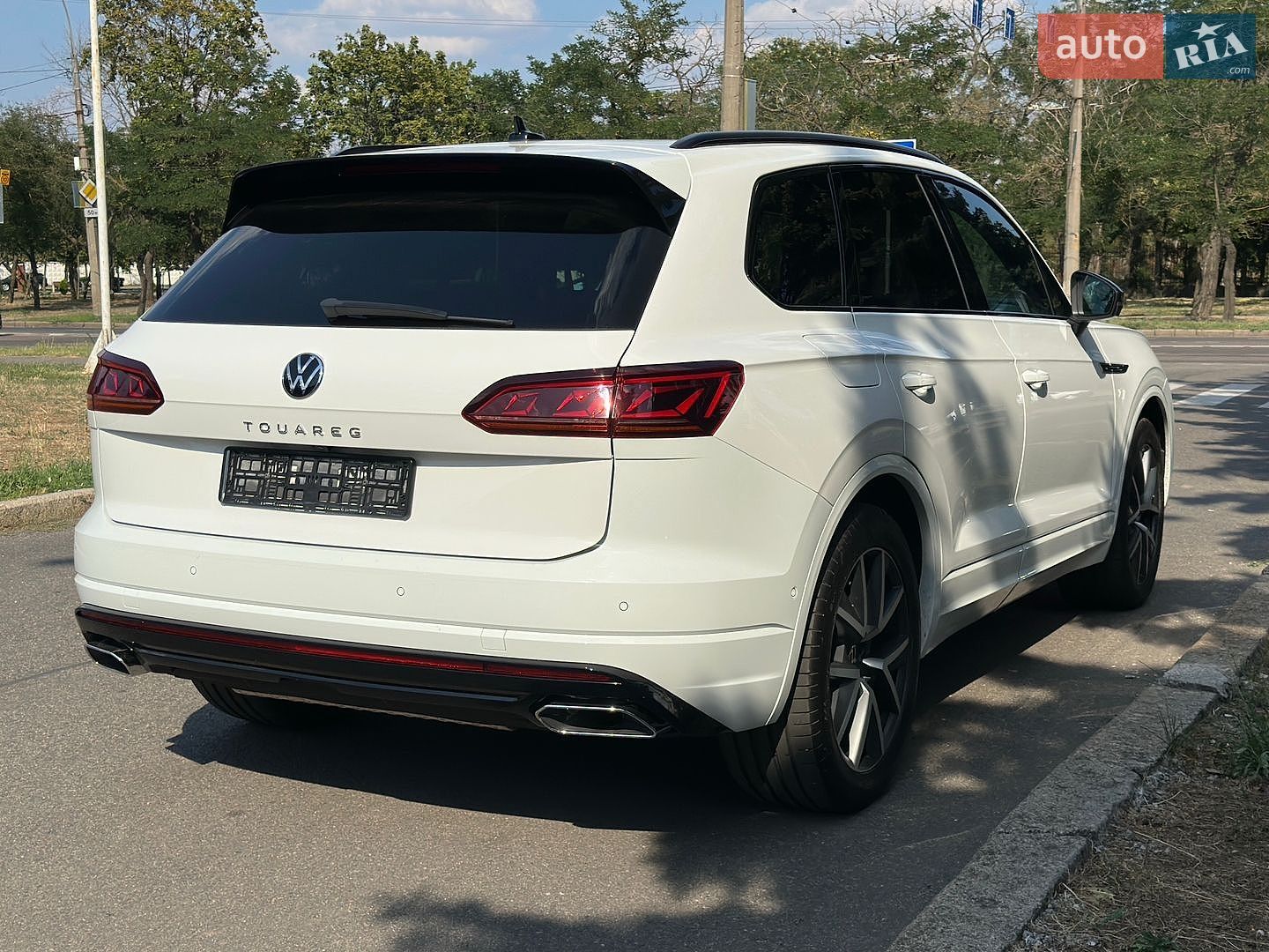 Volkswagen Touareg 2021 VIN WVGZZZCRZMD042882 фото оголошення 6 з 29