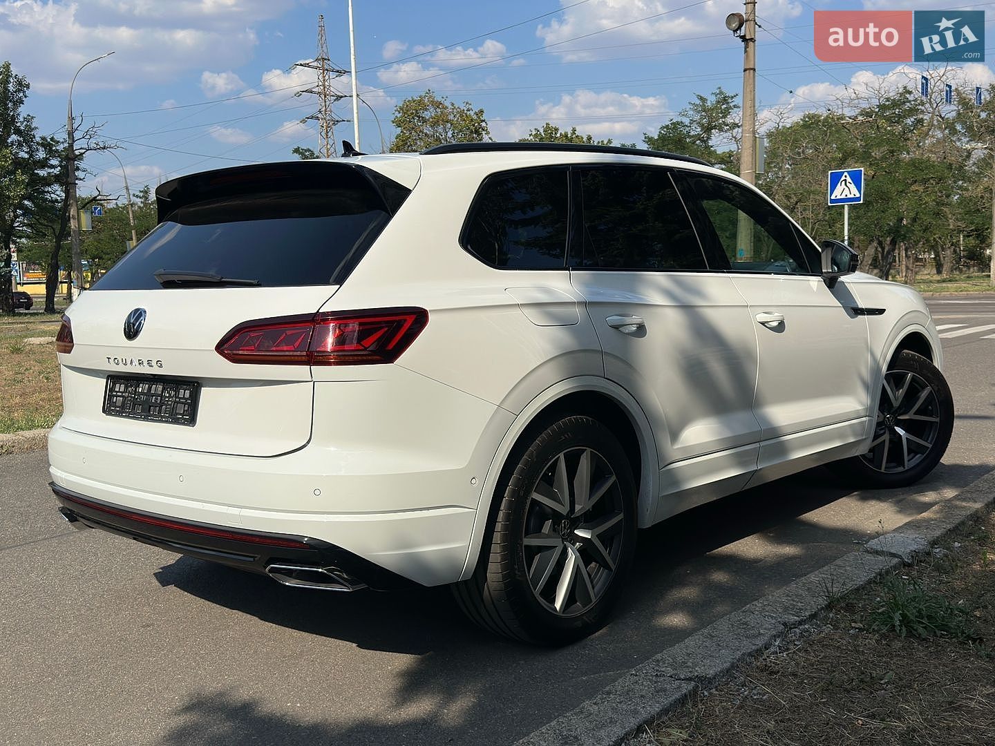 Volkswagen Touareg 2021 VIN WVGZZZCRZMD042882 фото оголошення 12 з 29