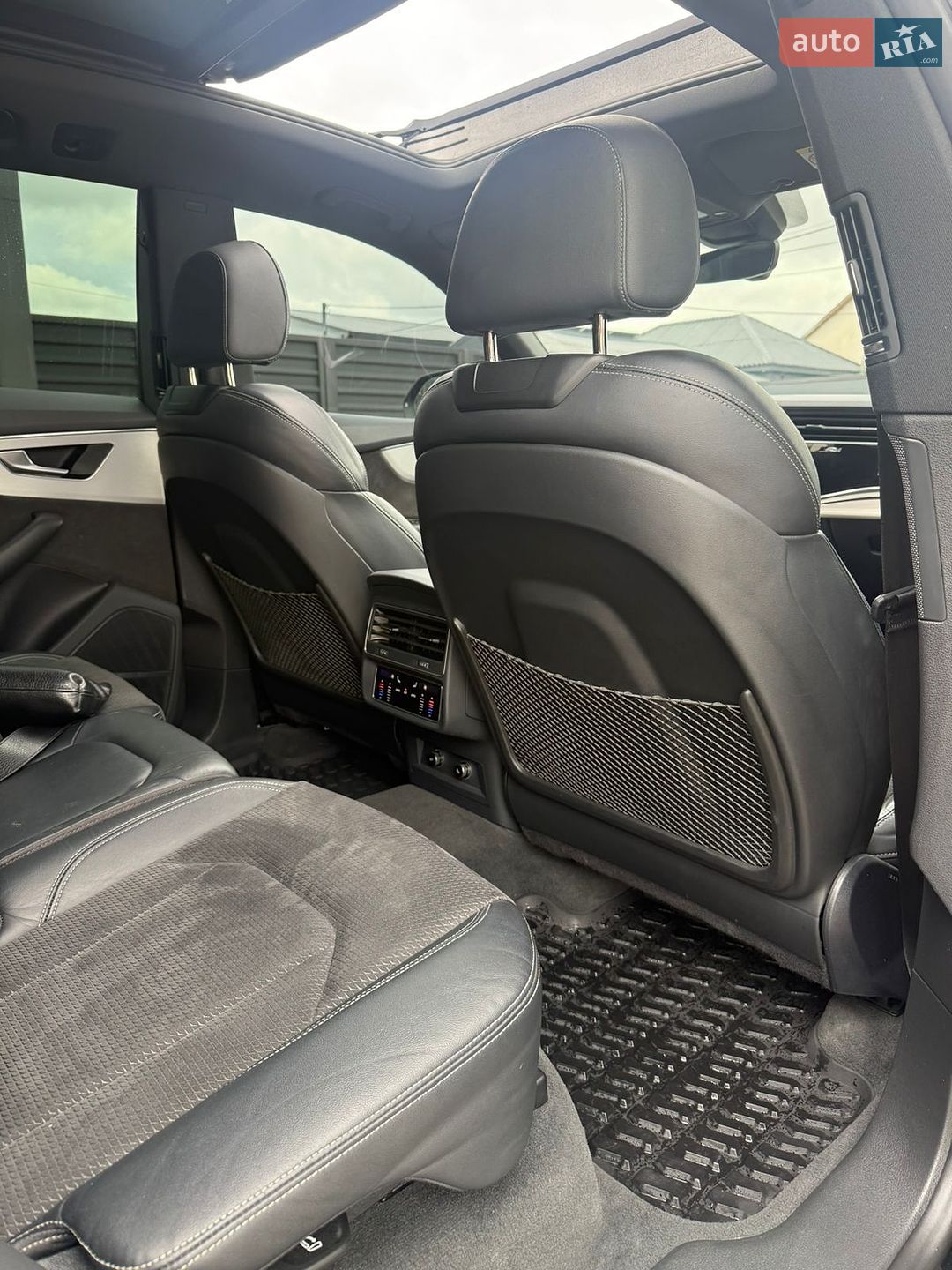Audi Q8 2020 VIN WAUZZZF11LD020687 фото оголошення 27 з 29