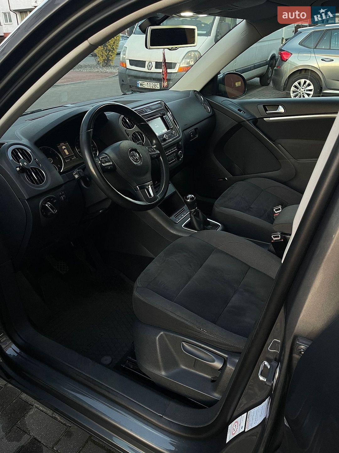 Volkswagen Tiguan 2013 VIN WVGZZZ5NZDW590375 фото оголошення 18 з 83