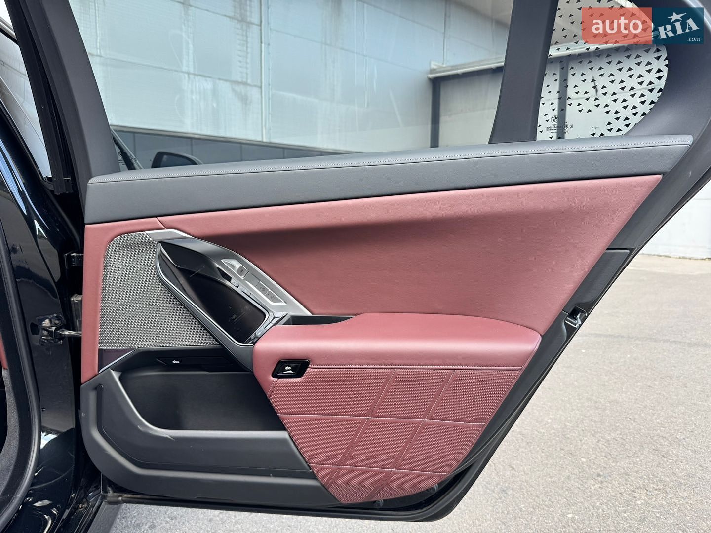 BMW 7 Series 2024 VIN WBA21EJ070CT40193 фото оголошення 5 з 51