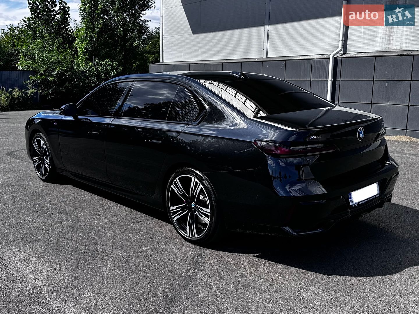 BMW 7 Series 2024 VIN WBA21EJ070CT40193 фото оголошення 3 з 51
