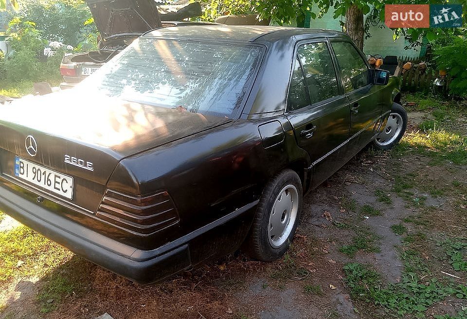 Mercedes-Benz E-Class 1989 VIN WDB1240261A482401 фото оголошення 2 з 11