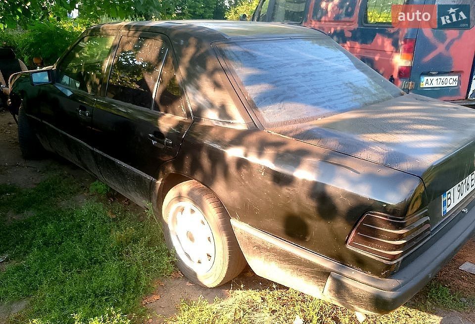 Mercedes-Benz E-Class 1989 VIN WDB1240261A482401 фото оголошення 4 з 11