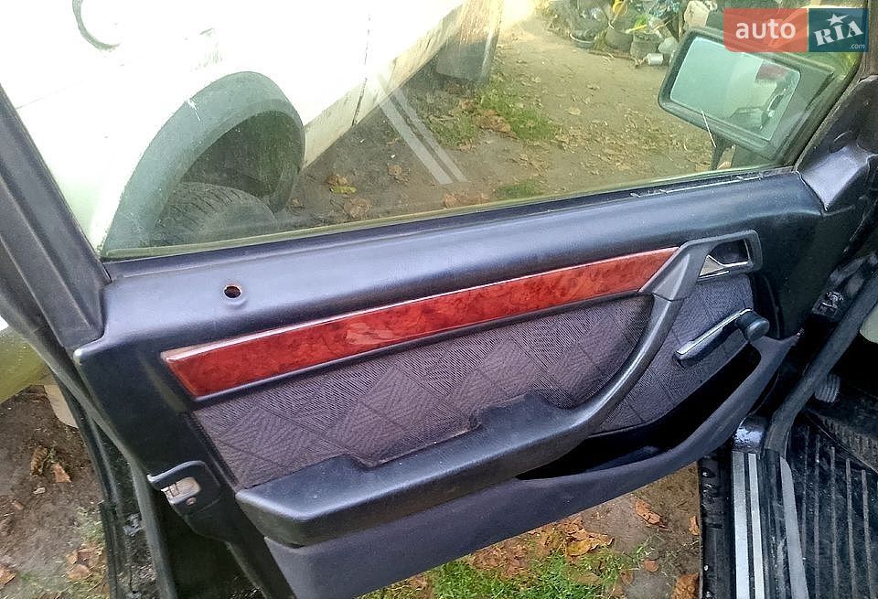 Mercedes-Benz E-Class 1989 VIN WDB1240261A482401 фото оголошення 5 з 11