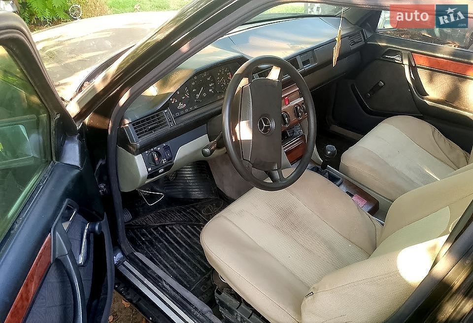 Mercedes-Benz E-Class 1989 VIN WDB1240261A482401 фото оголошення 8 з 11