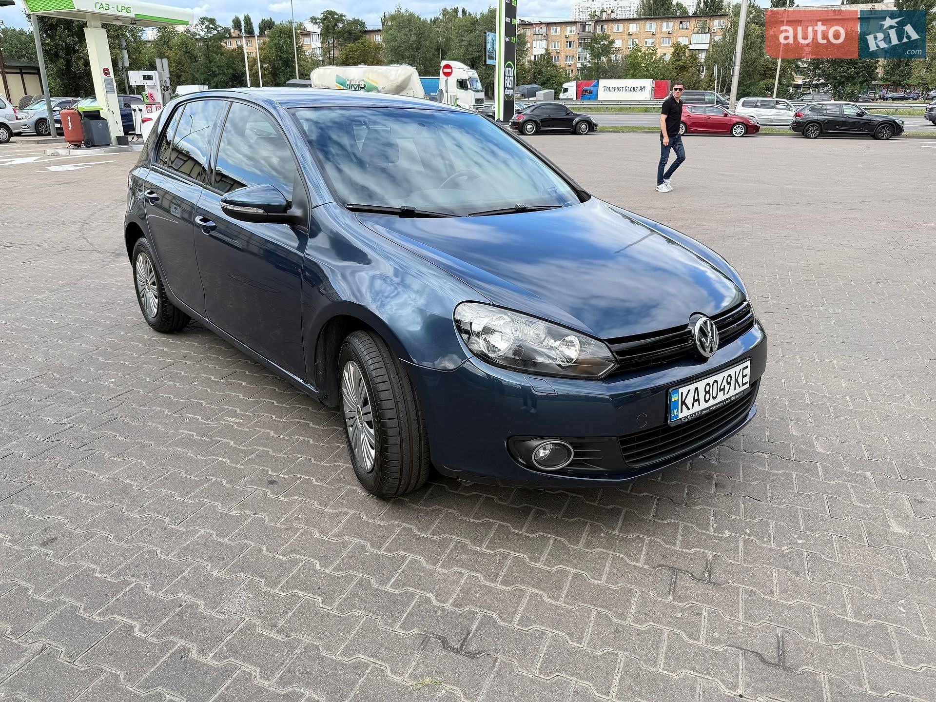 Volkswagen Golf 2010 VIN WVWZZZ1KZAW257859 фото оголошення 2 з 17