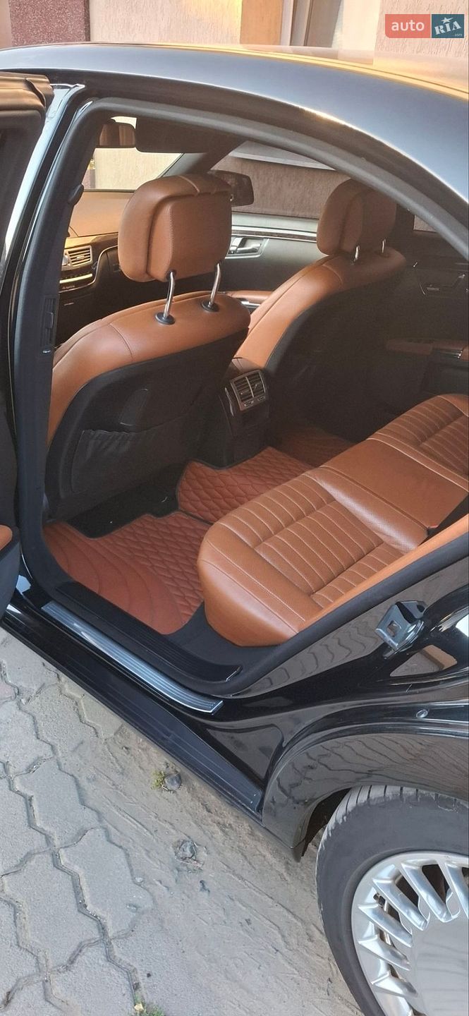 Mercedes-Benz S-Class 2011 VIN WDDNG8DB3CA452587 фото оголошення 9 з 15