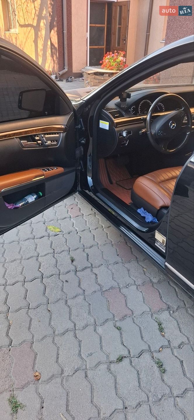 Mercedes-Benz S-Class 2011 VIN WDDNG8DB3CA452587 фото оголошення 6 з 15