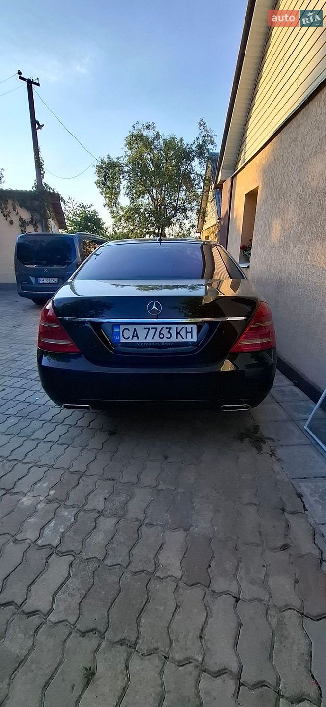 Mercedes-Benz S-Class 2011 VIN WDDNG8DB3CA452587 фото оголошення 4 з 15