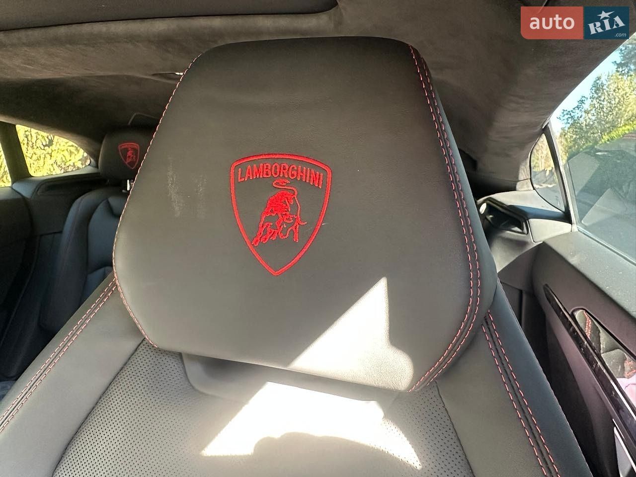 Lamborghini Urus 2021 VIN ZPBUA1ZL0MLA12941 фото оголошення 11 з 16