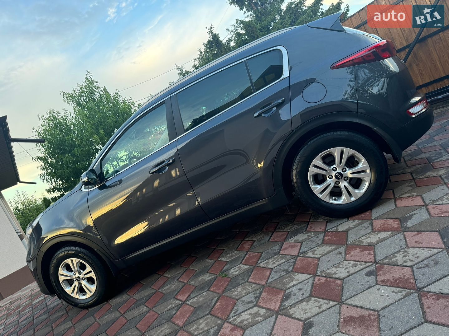 Kia Sportage 2017 VIN U5YPG815AHL377156 фото оголошення 5 з 82