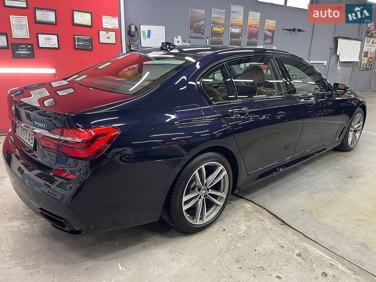 BMW 7 Series 2016 VIN WBA7F2C51GG420235 фото оголошення 8 з 12