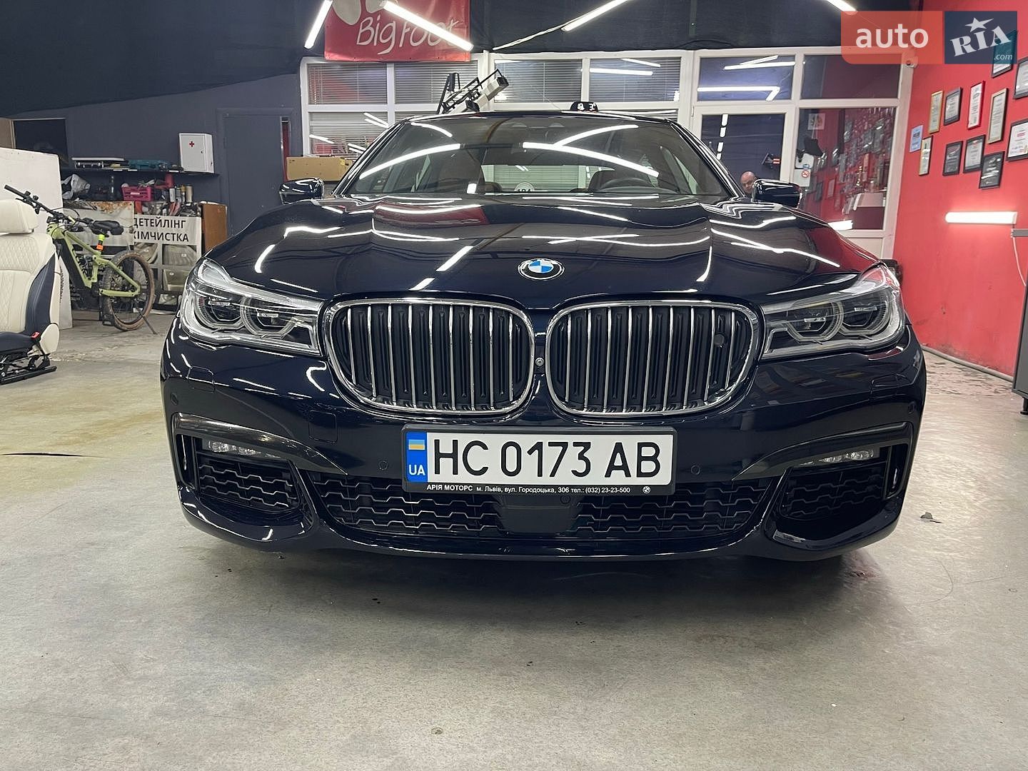 BMW 7 Series 2016 VIN WBA7F2C51GG420235 фото оголошення 10 з 12