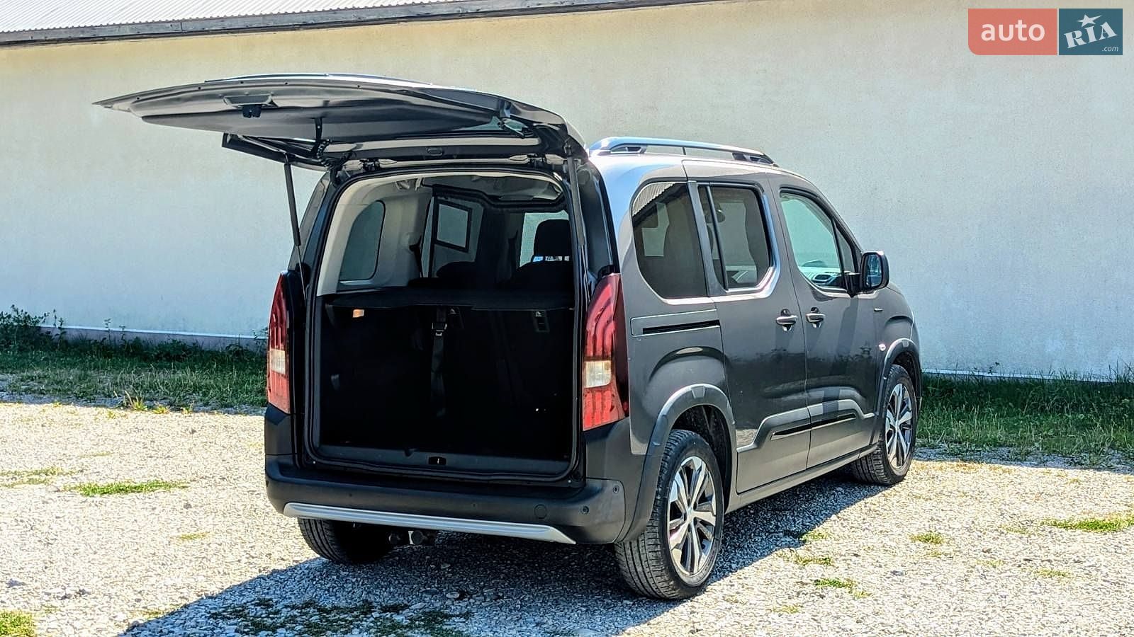 Peugeot Rifter 2018 VIN VR3ECYHZJJJ796173 фото оголошення 12 з 40
