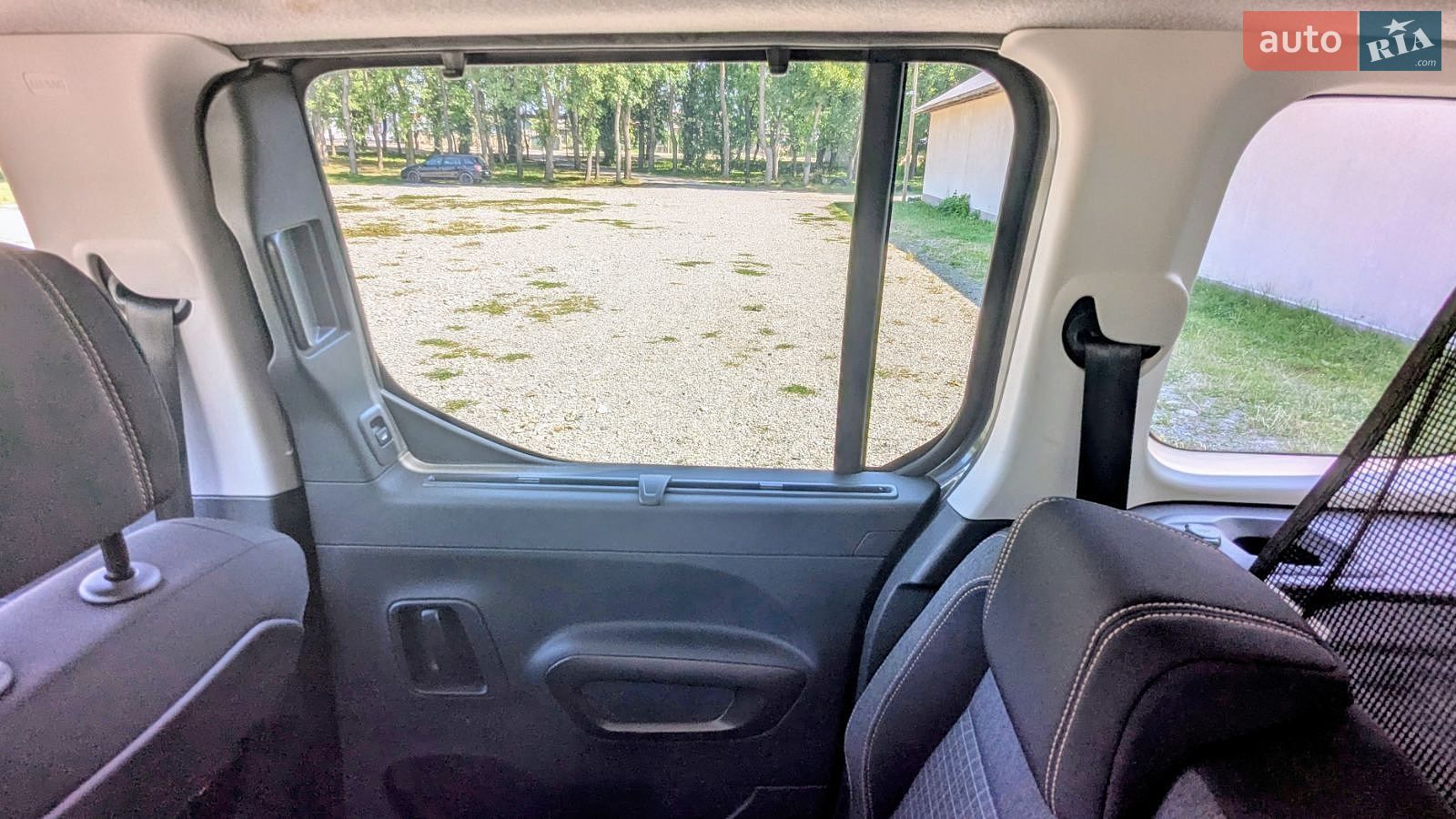Peugeot Rifter 2018 VIN VR3ECYHZJJJ796173 фото оголошення 22 з 40
