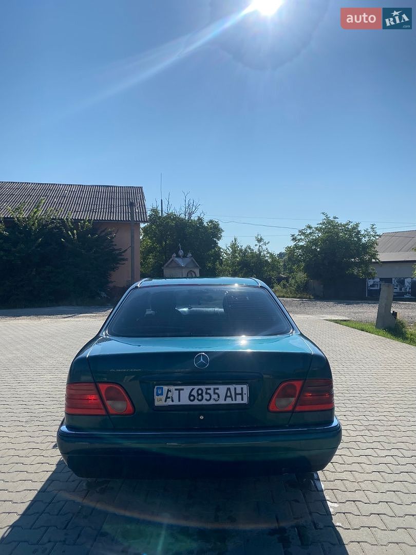 Mercedes-Benz E-Class 1998 VIN WDB2100351A383762 фото оголошення 4 з 5