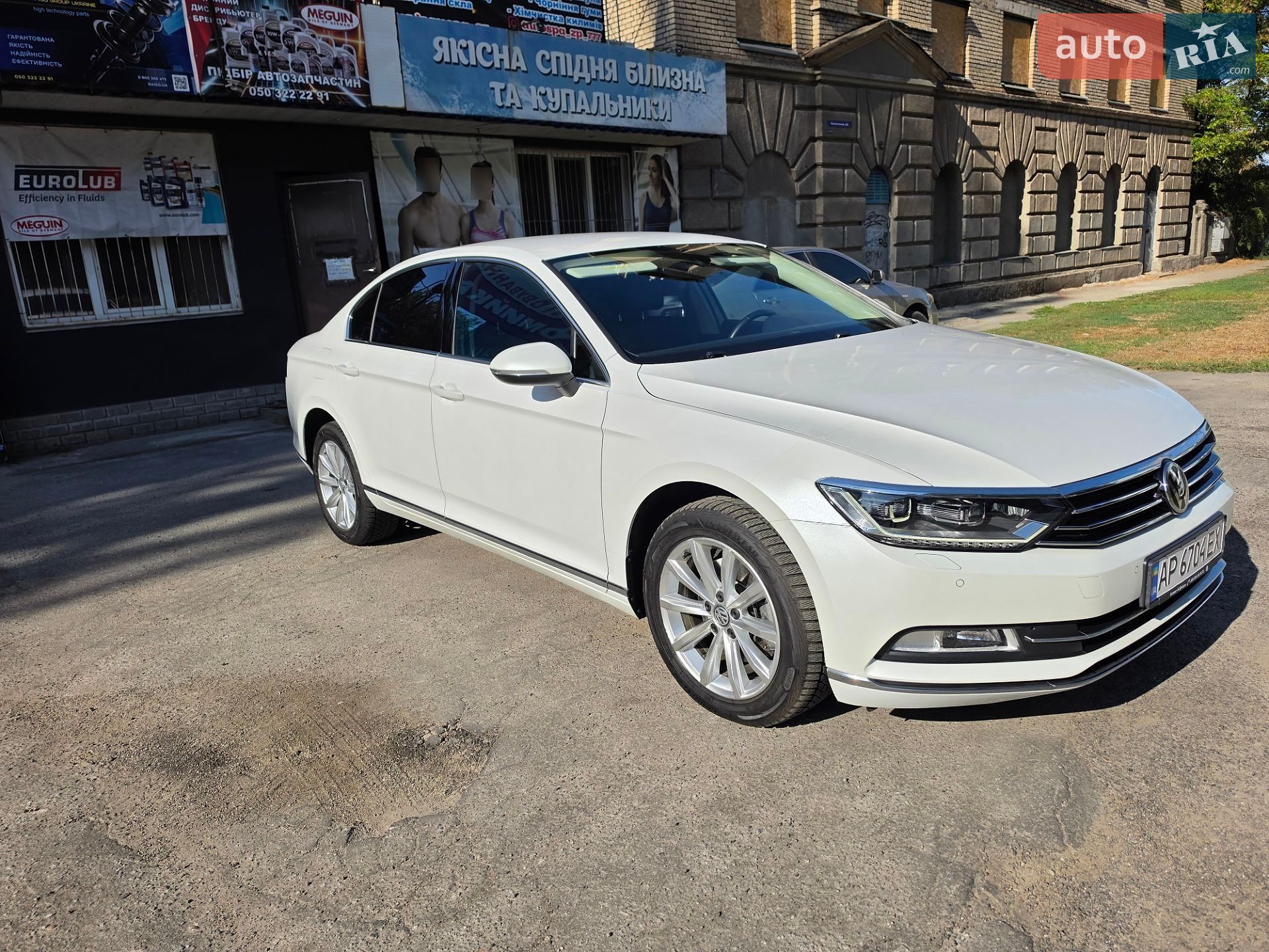 Volkswagen Passat 2018 VIN WVWZZZ3CZKE021404 фото оголошення 6 з 34
