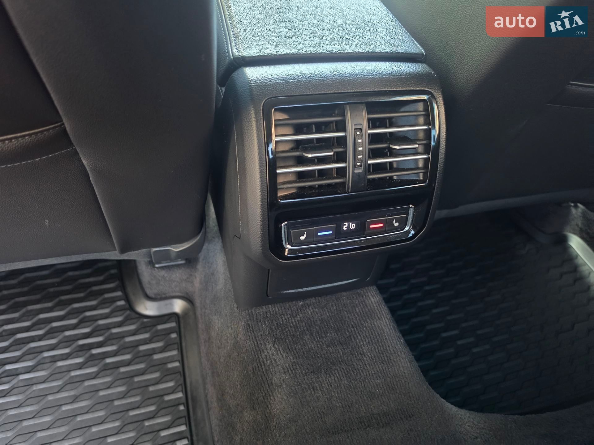 Volkswagen Passat 2018 VIN WVWZZZ3CZKE021404 фото оголошення 20 з 34