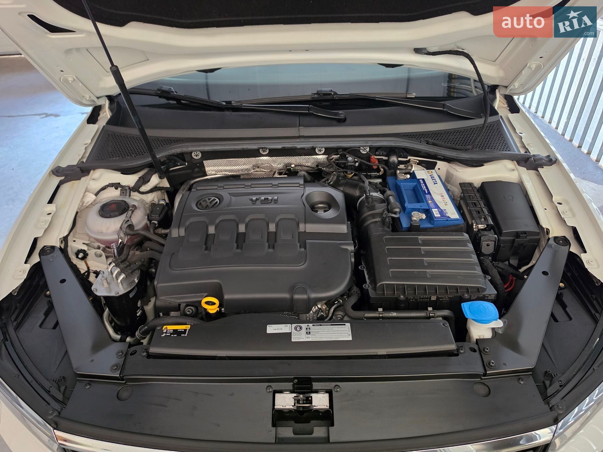 Volkswagen Passat 2018 VIN WVWZZZ3CZKE021404 фото оголошення 31 з 34