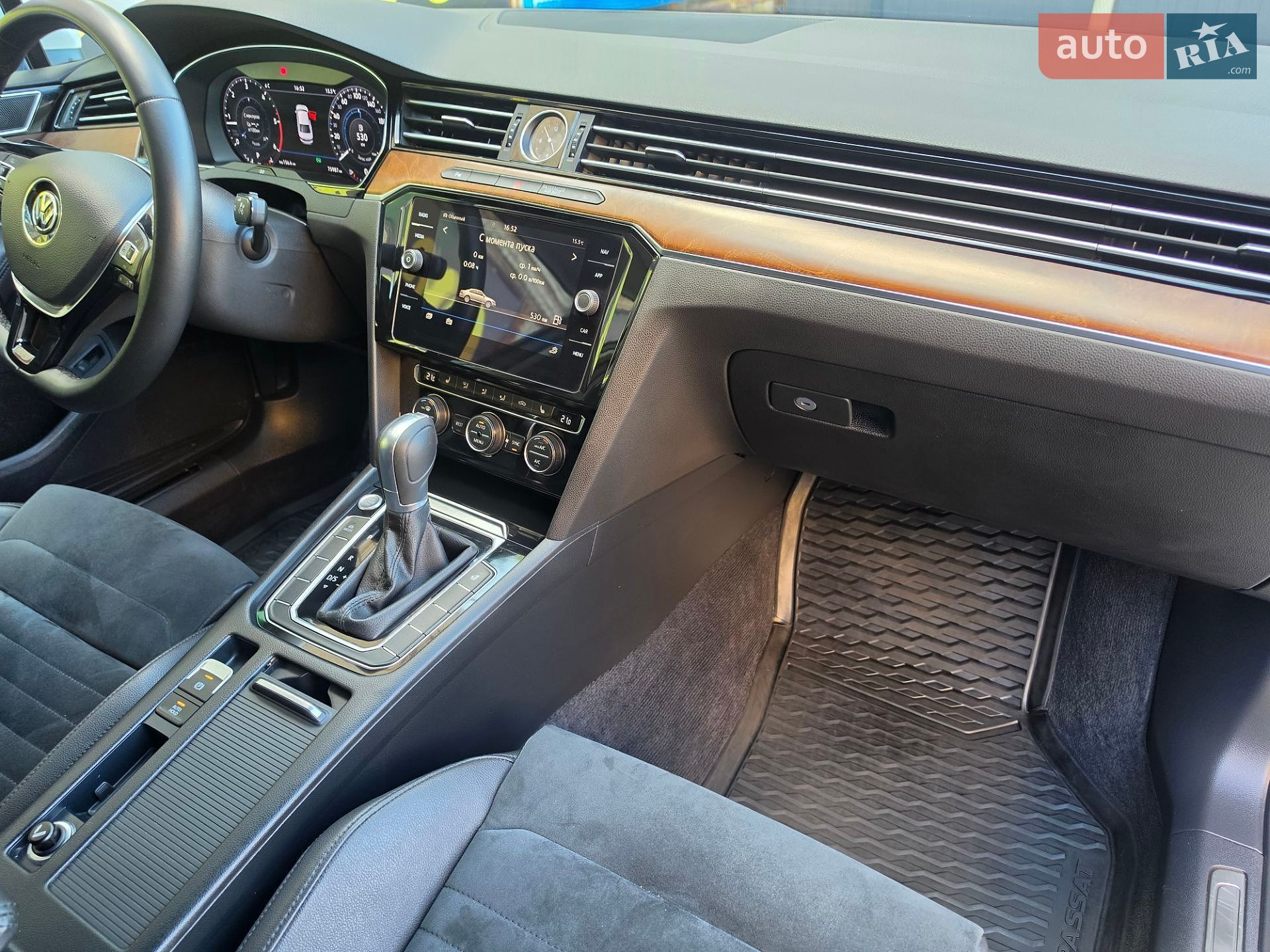 Volkswagen Passat 2018 VIN WVWZZZ3CZKE021404 фото оголошення 29 з 34