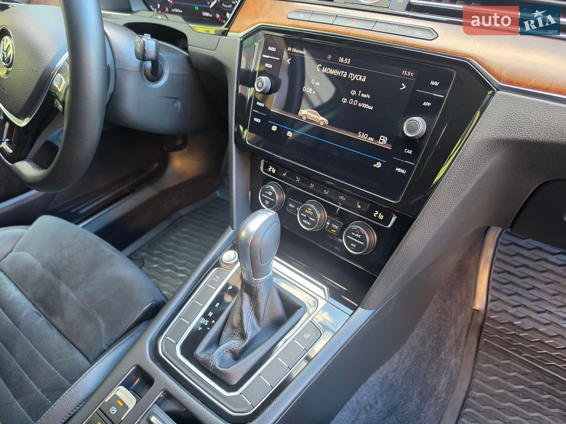 Volkswagen Passat 2018 VIN WVWZZZ3CZKE021404 фото оголошення 30 з 34