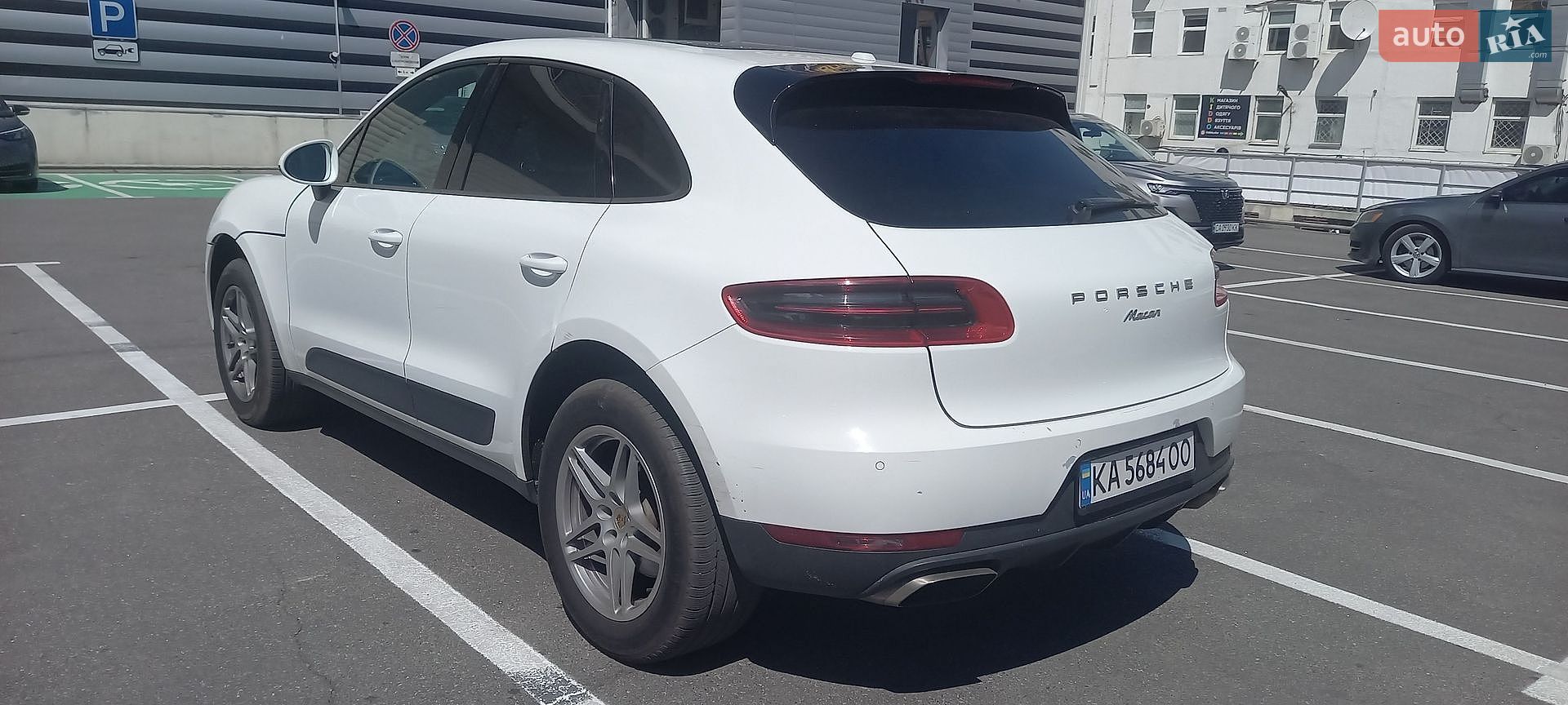 Porsche Macan 2017 VIN WP1AA2A55JLB01931 фото оголошення 7 з 48