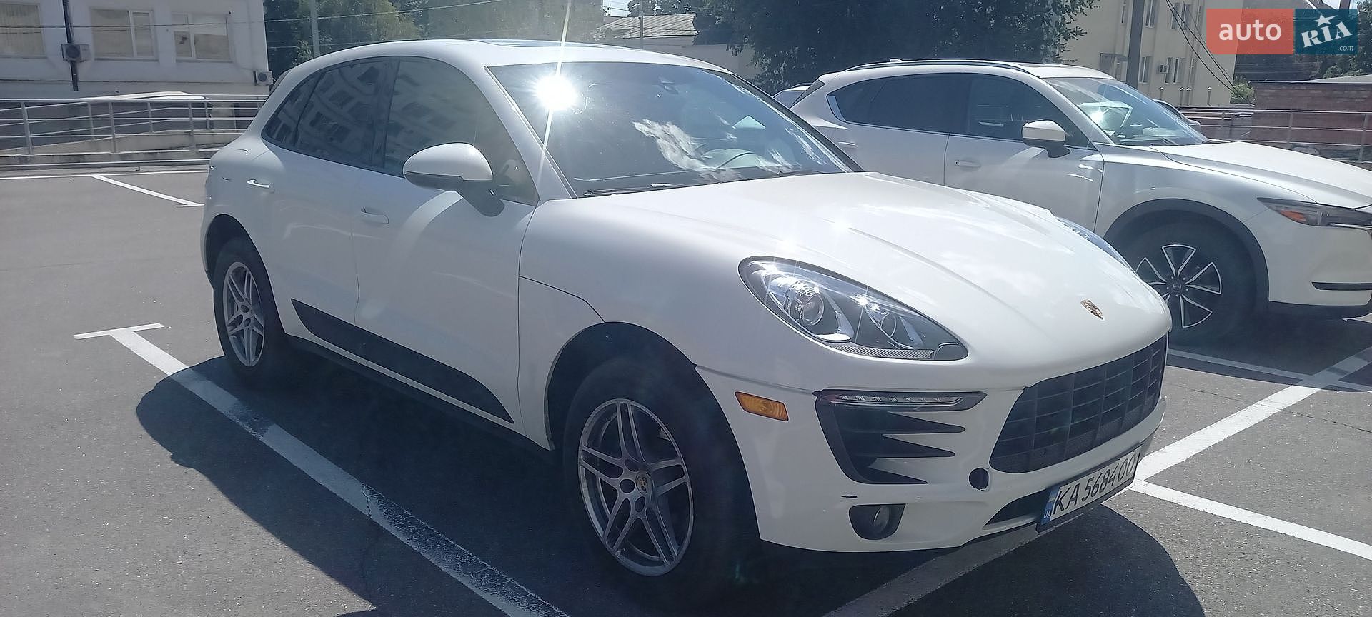 Porsche Macan 2017 VIN WP1AA2A55JLB01931 фото оголошення 2 з 48