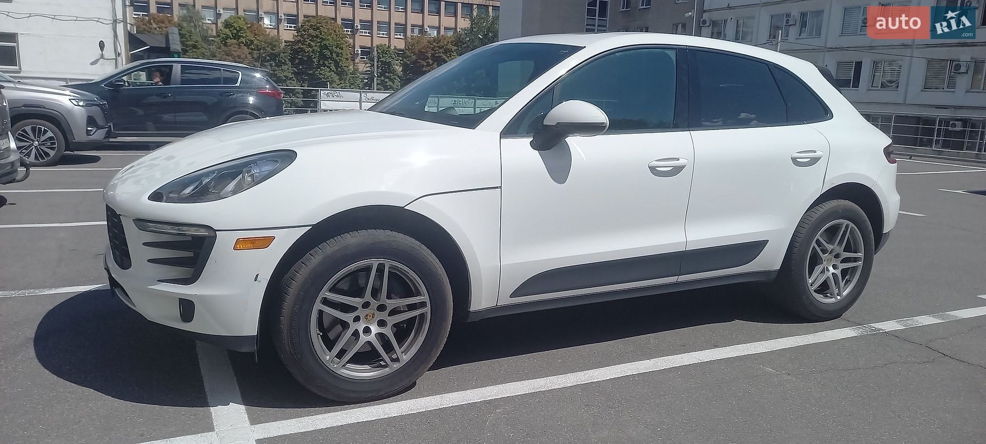 Porsche Macan 2017 VIN WP1AA2A55JLB01931 фото оголошення 19 з 48